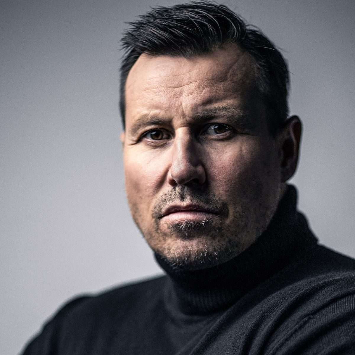 Harri Gustafsberg puhujana