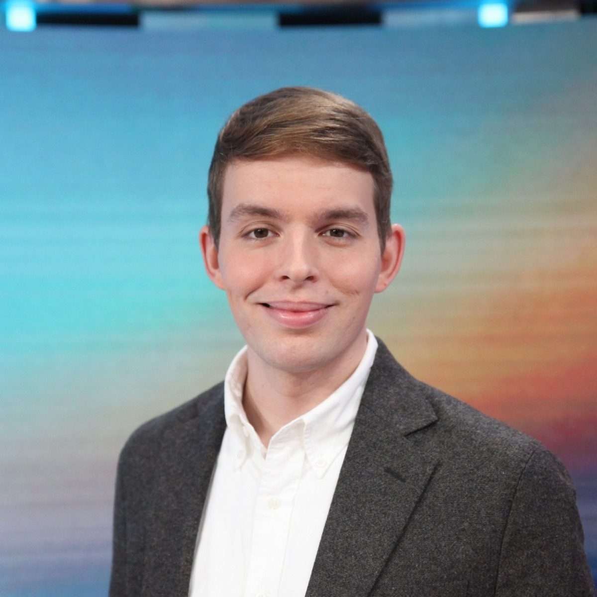 Alec Neihum juontajana