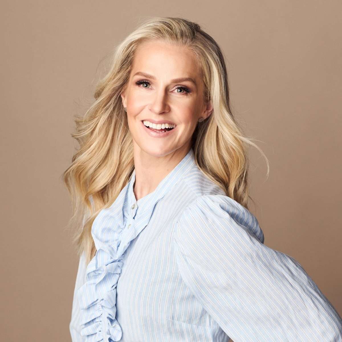 Joanna Kuvaja juontajana