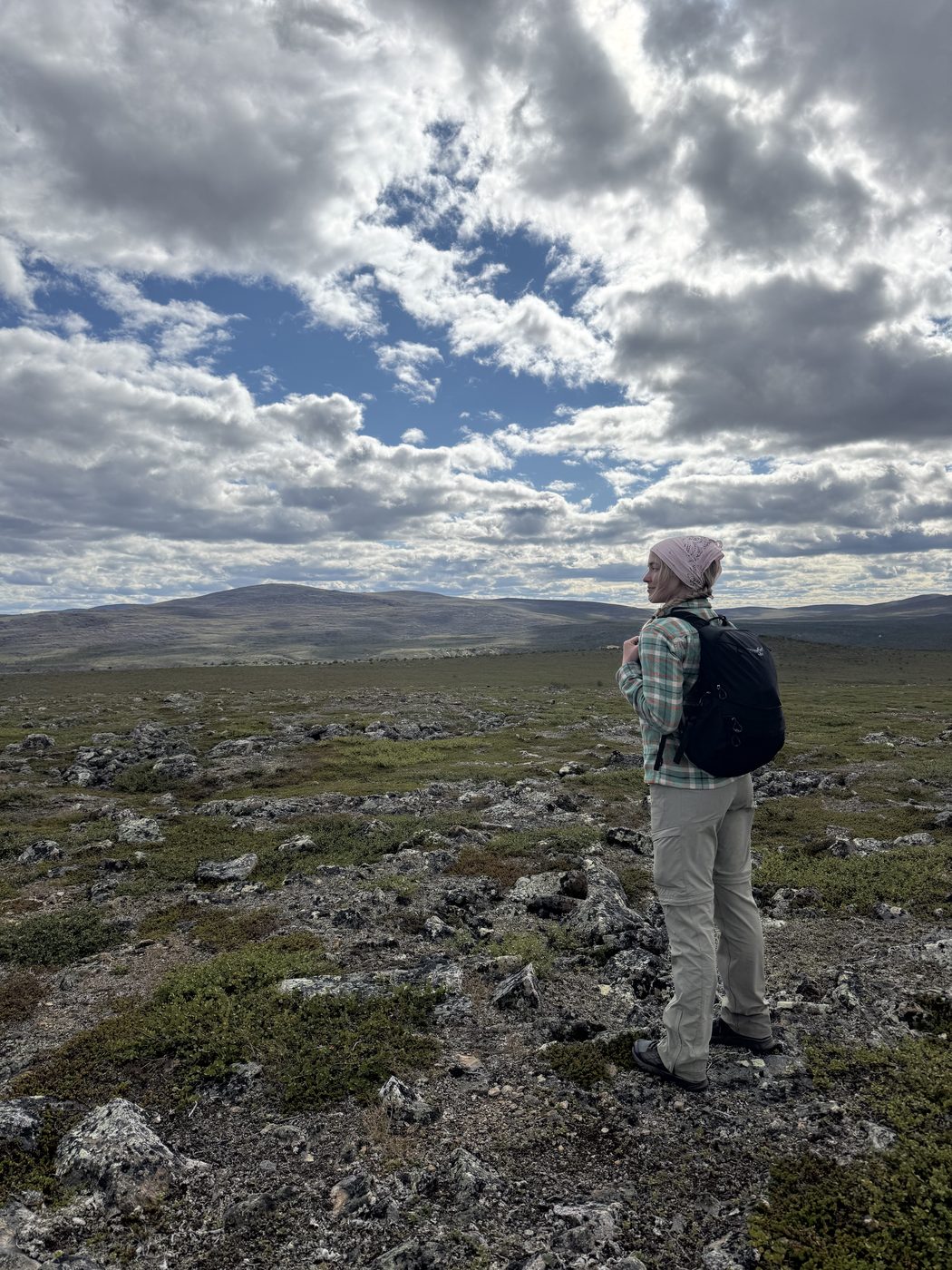 Aliisa Holkko Lapin erämaan vaellus-meditaatio-retriitillä